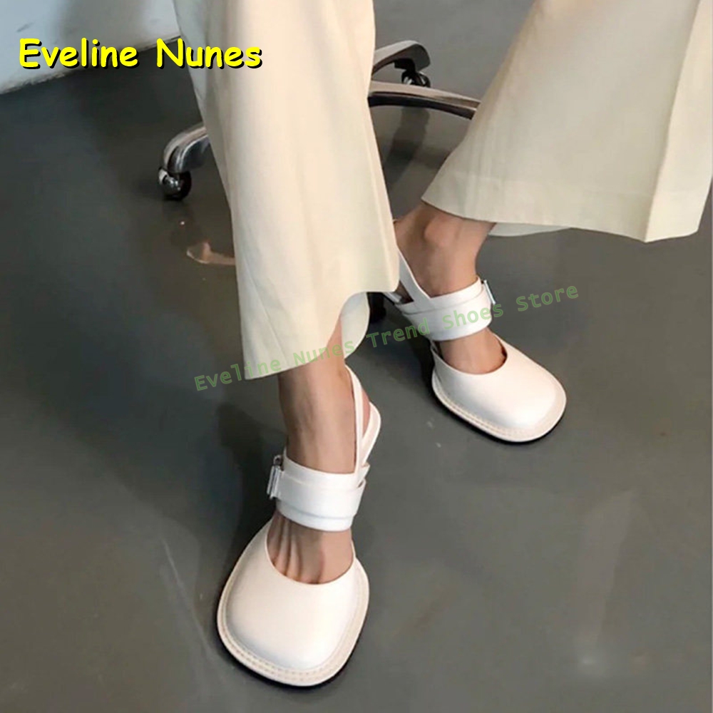 Sandálias Femininas Pretas de  - Square Toe Mule avaliação e preço