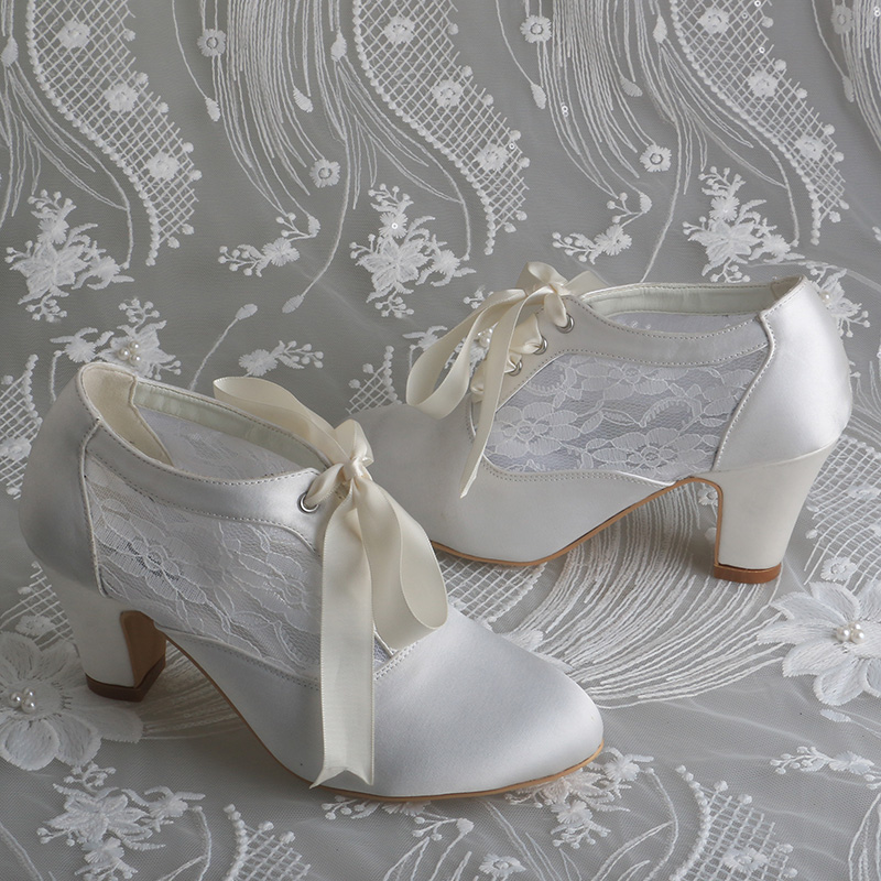 Botas de noiva com salto bloco - Ribbon Tie Heel avaliação e preço