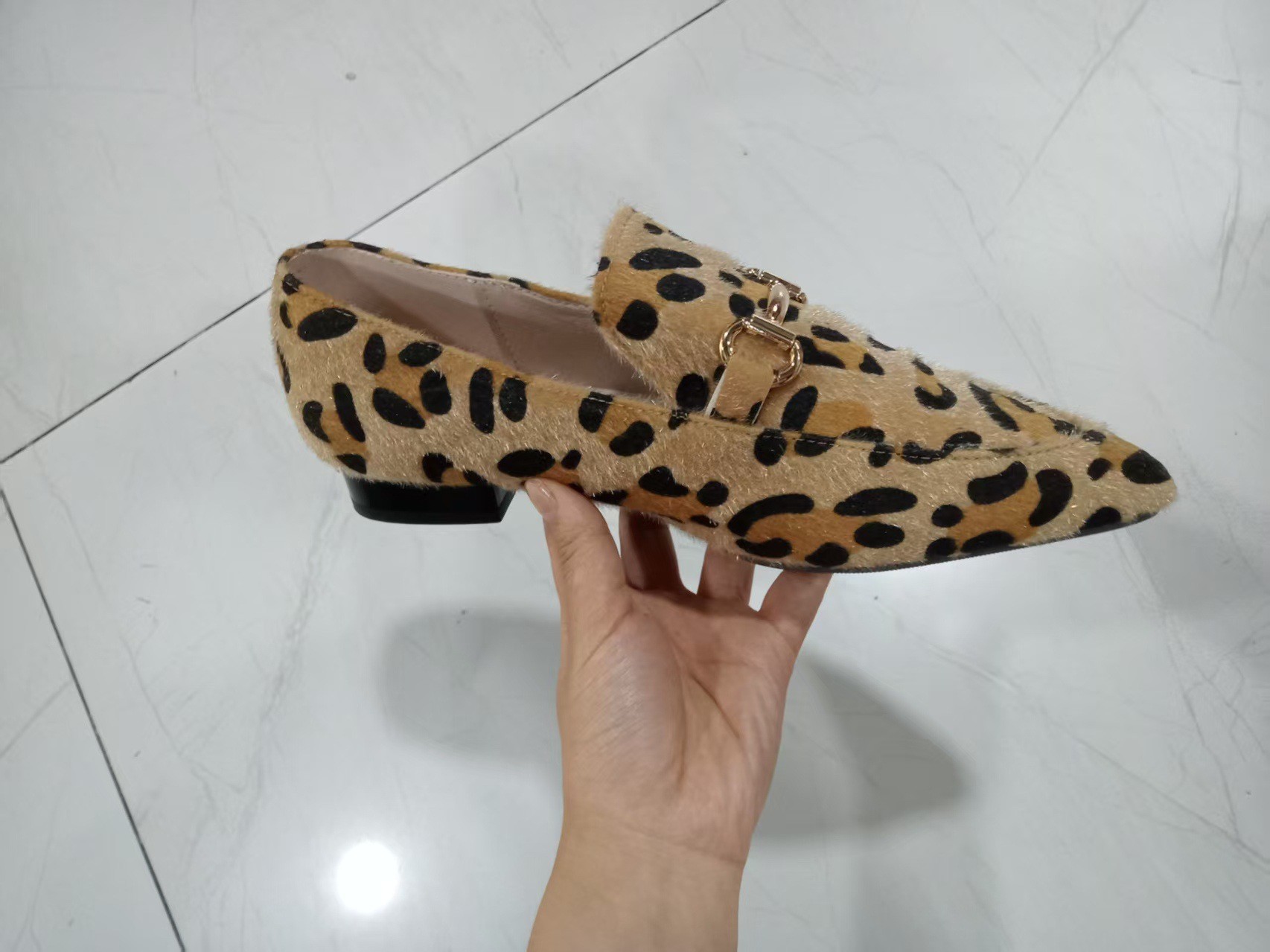 Sapatos Femininos Tamanho Gran - Square Toe Mule avaliação e preço